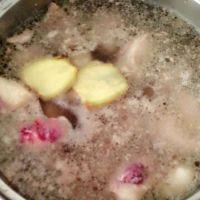 鸭腿炖土豆的做法步骤3