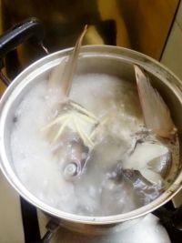 鱼骨豆腐汤的做法步骤5