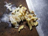 酸梅鸭的做法步骤1