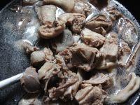 酸梅鸭的做法步骤2