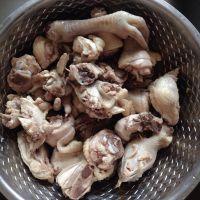 铁锅蛤蜊鸡的做法步骤3