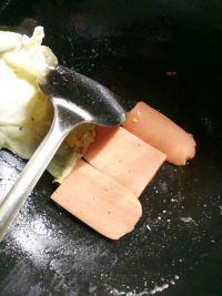 黄油煎三明冶的做法步骤3