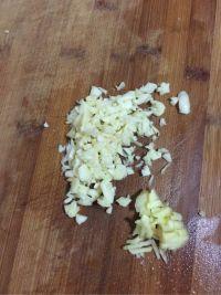 蒜蓉薯尖儿的做法步骤2